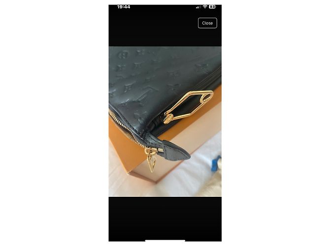 Bucket Louis Vuitton Cushion MM Nera in pelle di agnello Nero - vista 4