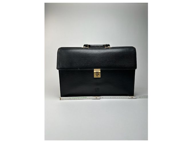 Borsa a tracolla in pelle Loewe Madrid vintage nera Nero - vista 11
