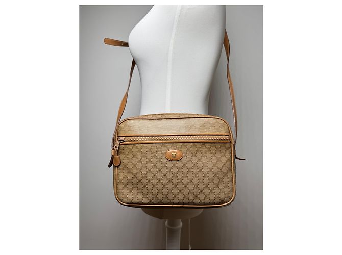 Céline Vintage Celine Monogramm Leder Triomphe Tasche beige - Ansicht 14