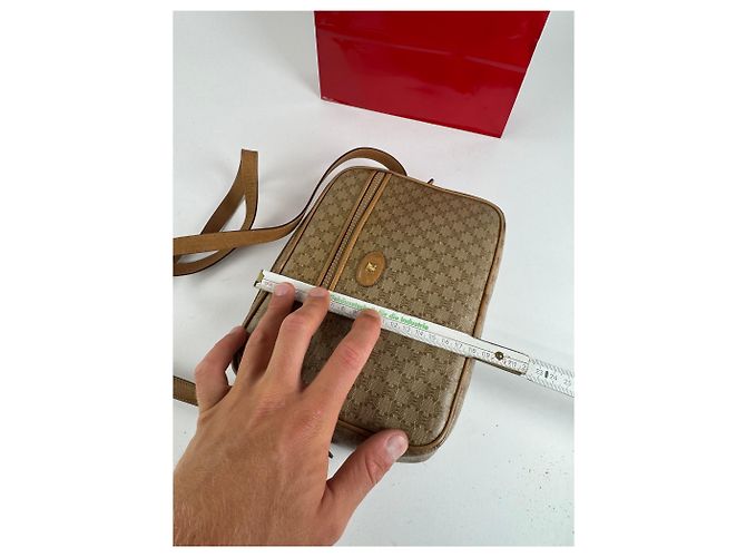 Céline Vintage Celine Monogramm Leder Triomphe Tasche beige - Ansicht 8