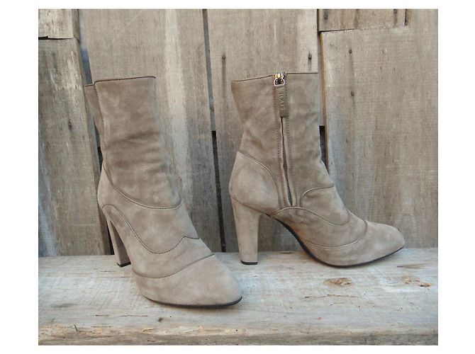 Botines Tod's de ante beige - vista 2