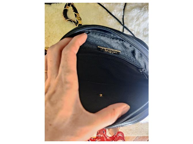 Borsa rotonda in pelle Revillon Nero D'oro Gold hardware - vista 8