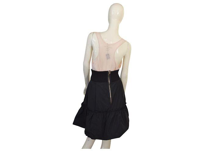 Saia mini de chiffon de nylon preto Moncler NWT com camadas e babados, tamanho cintura elástica 44 - vista 2