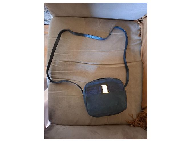 Borsa a spalla Salvatore Ferragamo Vara in pelle blu navy - vista 3
