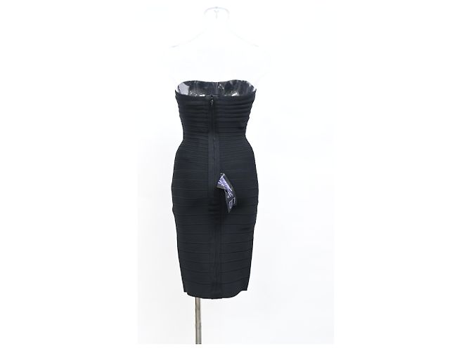 Vestido mini lápis sem alças com faixas Herve Leger em rayon preto - vista 7