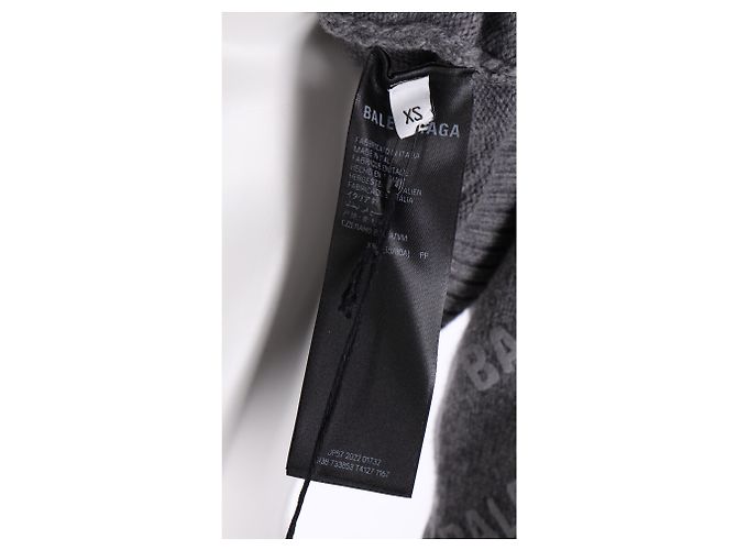 Grau Wollpullover mit Balenciaga-Logo über die gesamte Fläche - Ansicht 11