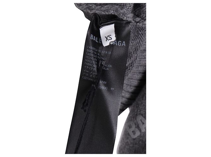 Grau Wollpullover mit Balenciaga-Logo über die gesamte Fläche - Ansicht 5