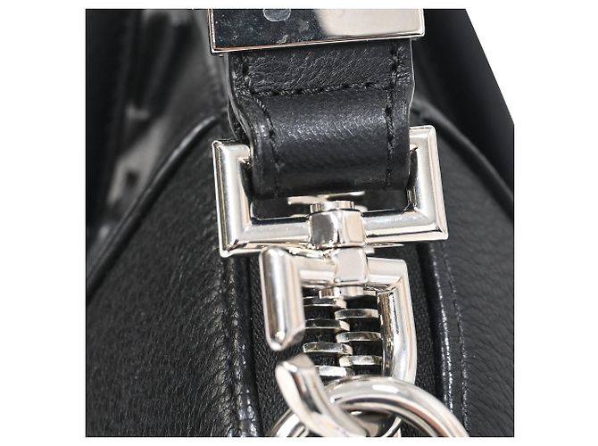 Borsa Antigona Piccola Givenchy in pelle nera grana Nero - vista 10