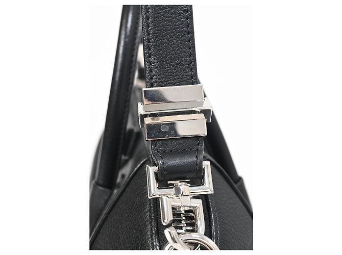 Borsa Antigona Piccola Givenchy in pelle nera grana Nero - vista 23
