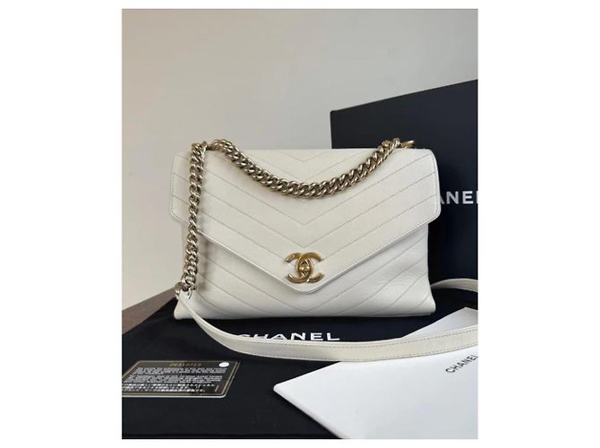 Bolso Chanel Coco Chevron Mediano Blanco Blanco roto - vista 2