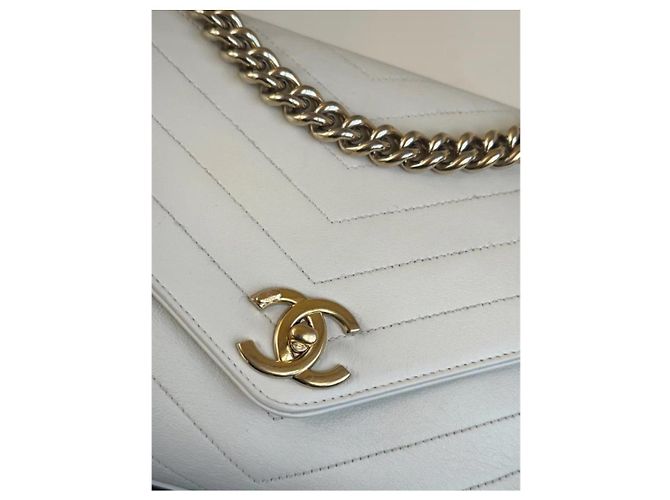 Bolso Chanel Coco Chevron Mediano Blanco Blanco roto - vista 5