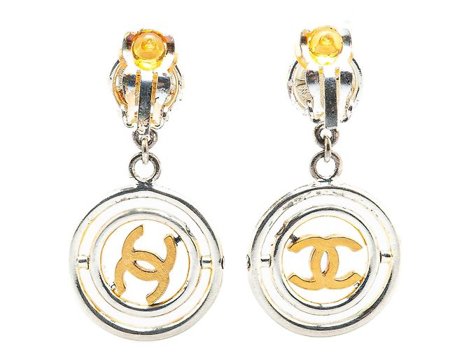 Orecchini a clip Chanel in argento con quadrifoglio argento CC - vista 2