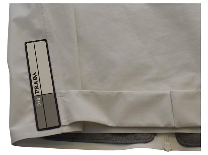 Giacca trench stampata PRADA grigio chiaro, impermeabile e antivento con cappuccio taglia 44 - vista 13