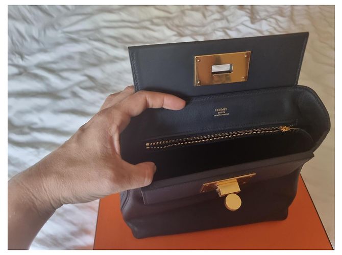 Acapulco Hermès 24/24 Mini in pelle Swift nera finiture oro Nero - vue 5