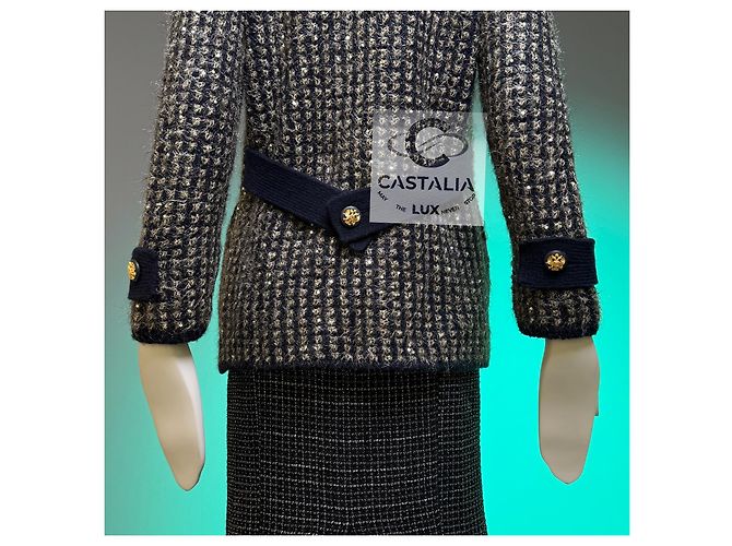Chanel 10K$ Sequin Cashmere Jacket with CC Eagle Buttons 38 FR Multiple colors - view 12