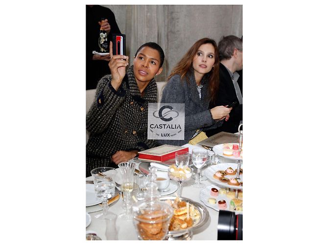 Chanel 10K$ Sequin Cashmere Jacket with CC Eagle Buttons 38 FR Multiple colors - view 16