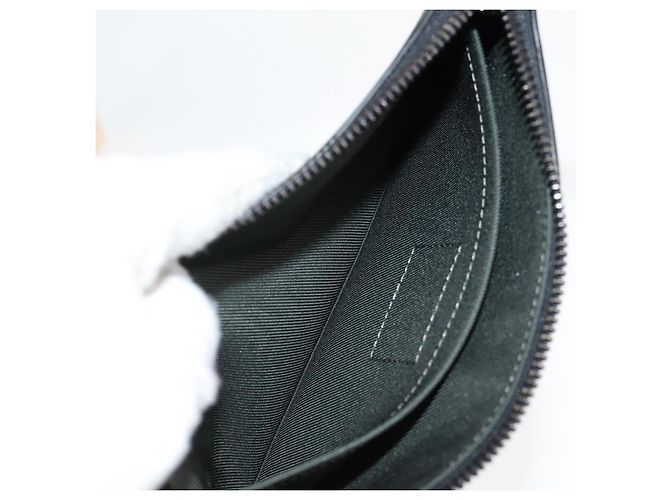 LOUIS VUITTON Eclipse Vivienne Pochette Apollo PM Pouch M62897 LV Auth 123832AM Monogramma - vista 20