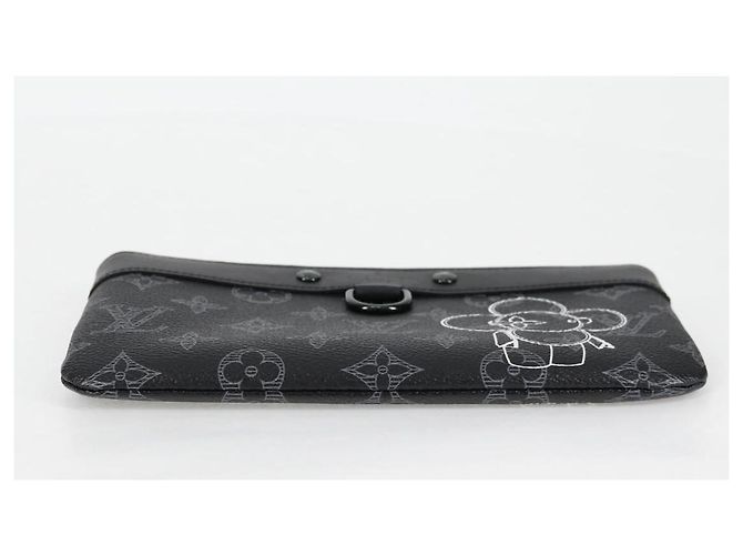 LOUIS VUITTON Eclipse Vivienne Pochette Apollo PM Pouch M62897 LV Auth 123832AM Monogramma - vista 6
