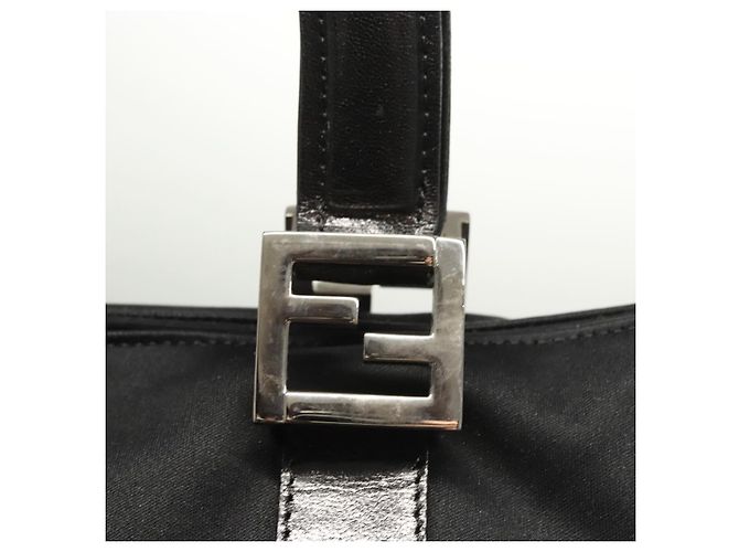 FENDI Handtasche aus schwarzem Nylon mit Silber authentisch 122023 - Ansicht 10