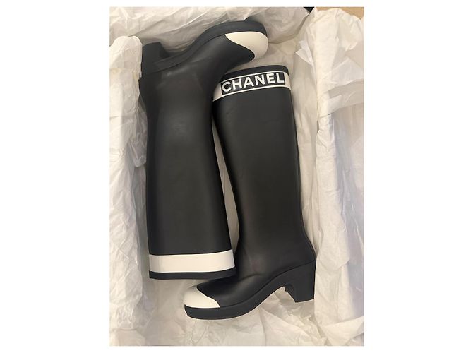 Chanel Gummistiefel in Schwarz Größe 35 - Ansicht 3