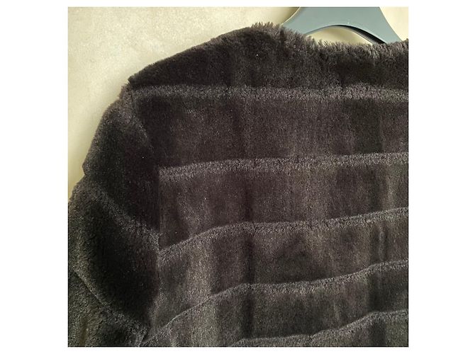 Schwarze Ecocastoro-Jacke von Romeo Gigli, Größe M. - Ansicht 11