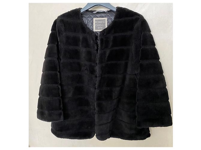 Schwarze Ecocastoro-Jacke von Romeo Gigli, Größe M. - Ansicht 2