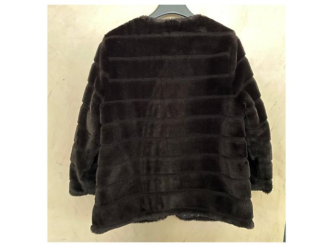 Schwarze Ecocastoro-Jacke von Romeo Gigli, Größe M. - Ansicht 4