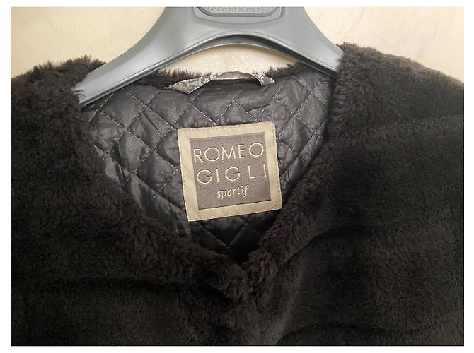 Schwarze Ecocastoro-Jacke von Romeo Gigli, Größe M. - Ansicht 6