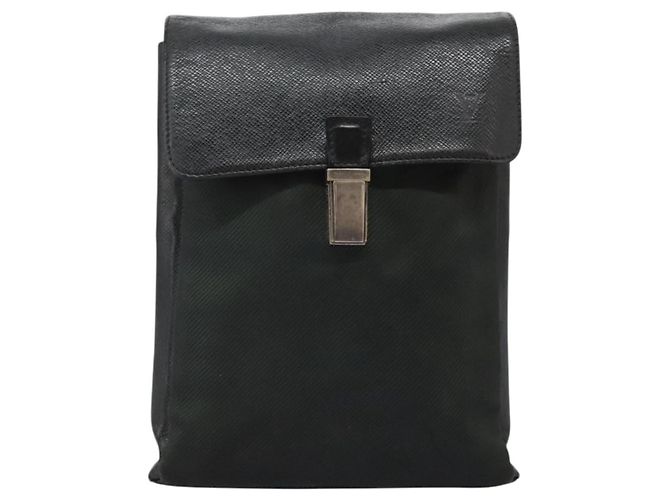 LOUIS VUITTON Borsa a Spalla Taiga Saratov GM Ardoise M30892 LV Auth bs25513 Grigio - vista 13