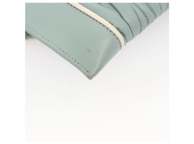 Miu Miu Matelassé Schultertasche aus Leder, hellblau, Silber authentisch 124604 - Ansicht 16