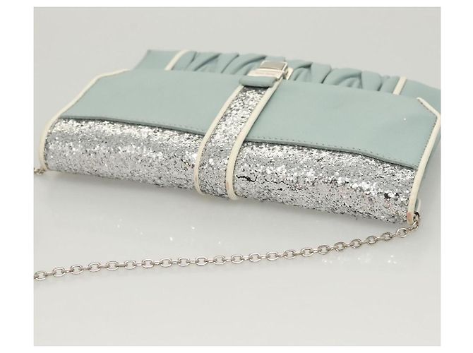 Miu Miu Matelassé Schultertasche aus Leder, hellblau, Silber authentisch 124604 - Ansicht 7