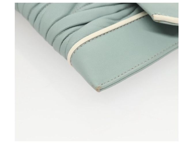 Miu Miu Matelassé Schultertasche aus Leder, hellblau, Silber authentisch 124604 - Ansicht 9