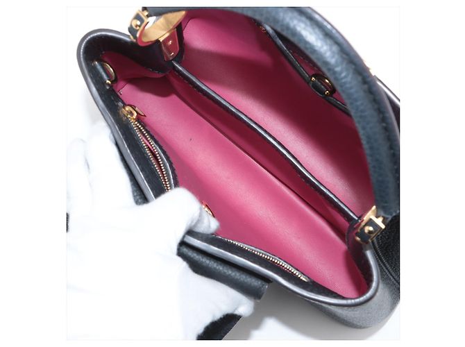 Louis Vuitton Borsa Capucines PM in pelle Taurillon nera a 2 modi Nero - vista 11