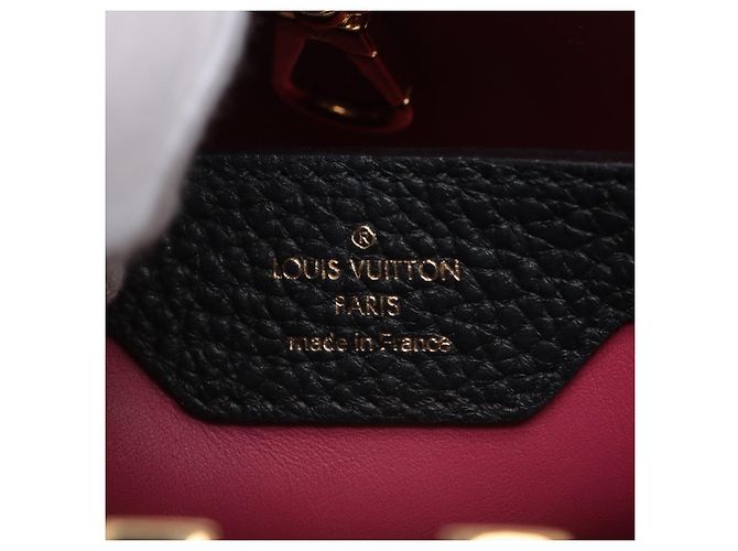 Louis Vuitton Borsa Capucines PM in pelle Taurillon nera a 2 modi Nero - vista 13