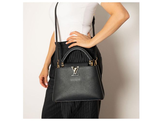 Louis Vuitton Borsa Capucines PM in pelle Taurillon nera a 2 modi Nero - vista 3