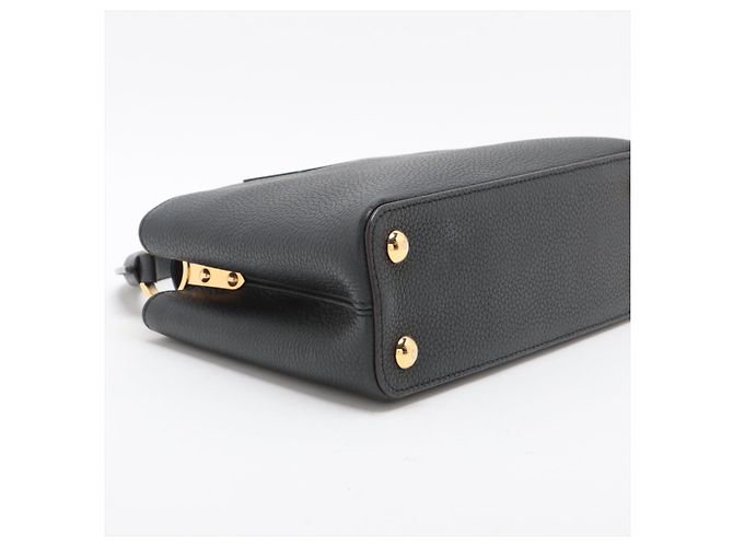 Louis Vuitton Borsa Capucines PM in pelle Taurillon nera a 2 modi Nero - vista 6