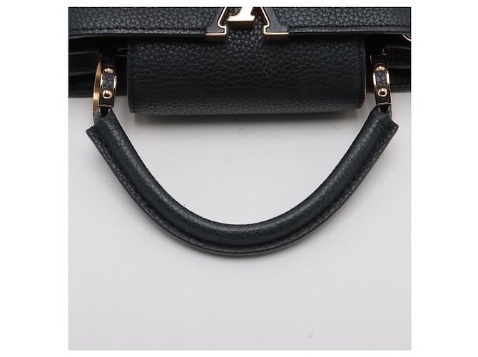 Louis Vuitton Borsa Capucines PM in pelle Taurillon nera a 2 modi Nero - vista 7