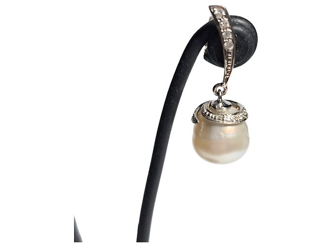 Autre Marque Orecchini Medio-Lunghi in Perla e Diamanti in ORO BIANCO 18K - vista 2