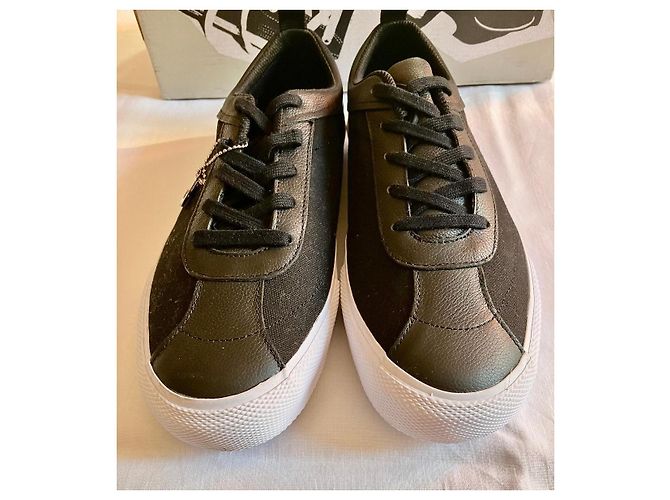 Sneakers McQ Nere e Bianche in Cotone Nero Bianco - vista 2