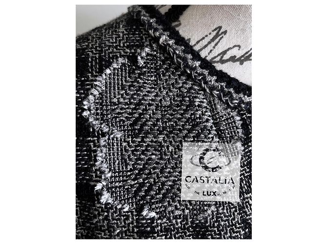 Chanel Tweedjacke Paris / New York mit Kamelien 38 FR Mehrfarben - Ansicht 10
