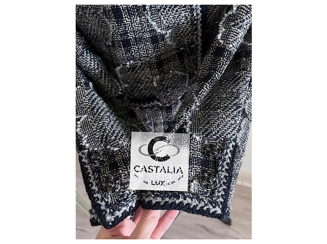 Chanel Tweedjacke Paris / New York mit Kamelien 38 FR Mehrfarben - Ansicht 11