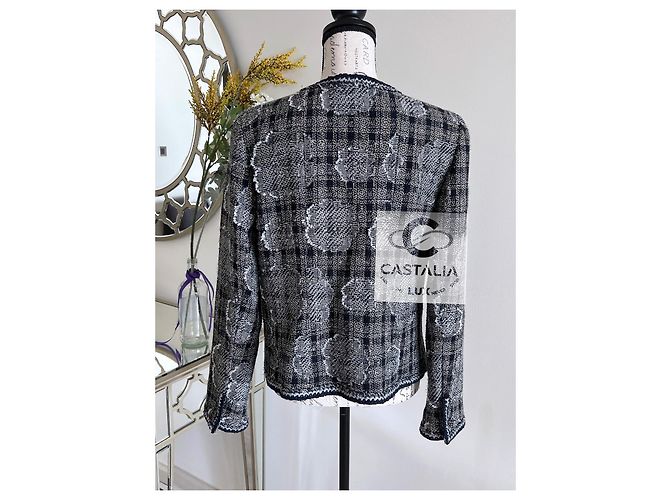 Chanel Tweedjacke Paris / New York mit Kamelien 38 FR Mehrfarben - Ansicht 15