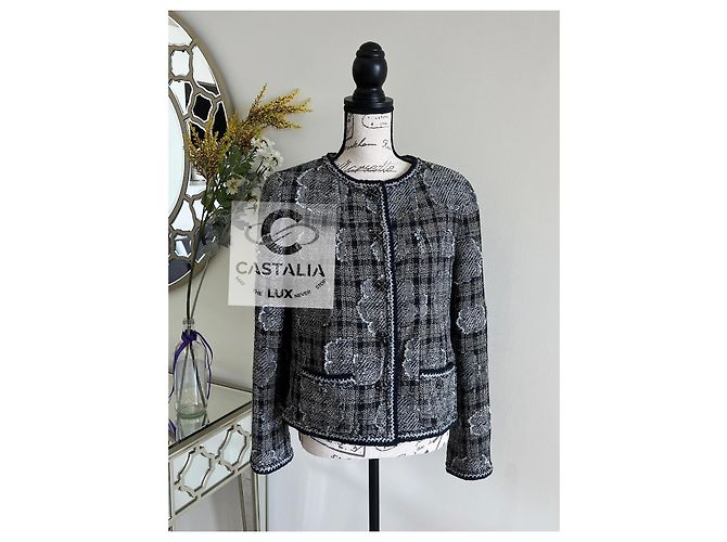 Chanel Tweedjacke Paris / New York mit Kamelien 38 FR Mehrfarben - Ansicht 2