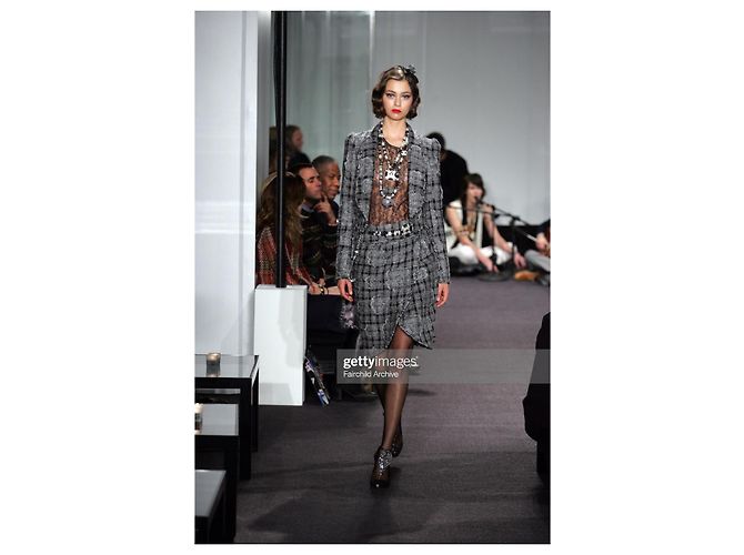 Chanel Tweedjacke Paris / New York mit Kamelien 38 FR Mehrfarben - Ansicht 3