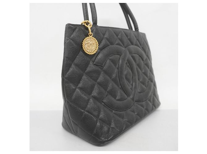 Medaillon Medaglione Chanel Nero - vista 3