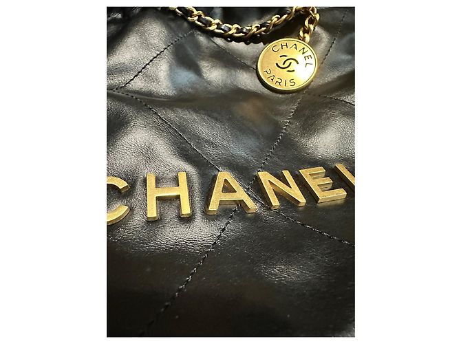 Borsa Chanel 22 mini nera in pelle Nero - vista 4