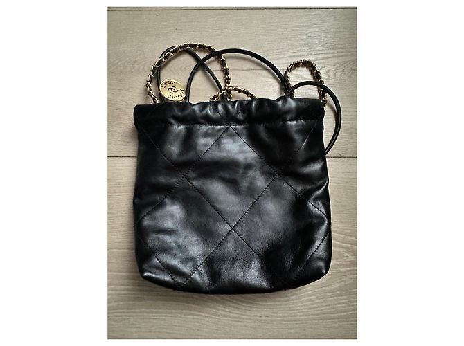 Borsa Chanel 22 mini nera in pelle Nero - vista 6