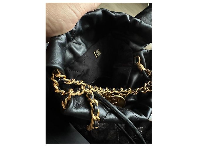 Borsa Chanel 22 mini nera in pelle Nero - vista 9
