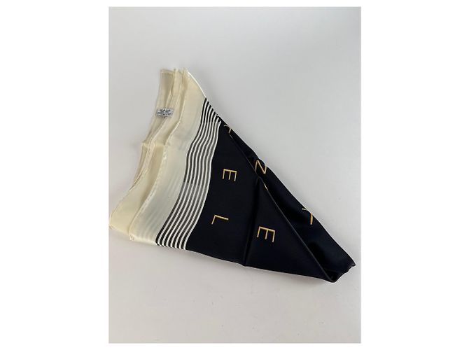 Céline Foulard in seta vintage Celine Paris bianco e nero - vista 12
