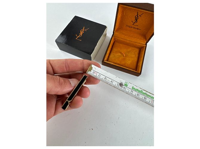 Fermacravatta vintage Yves Saint Laurent nero e argento - vista 9